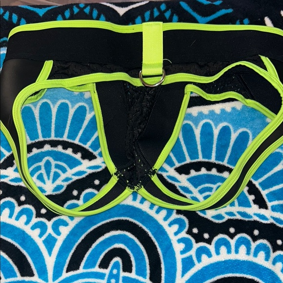 Men's Black and Neon Green Briefs - Picture 5 of 6